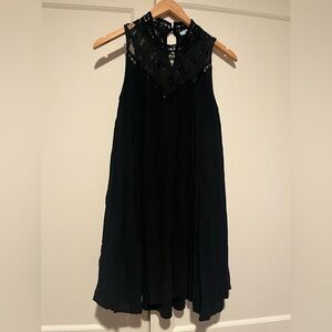 She + Sky Black Shift Dress